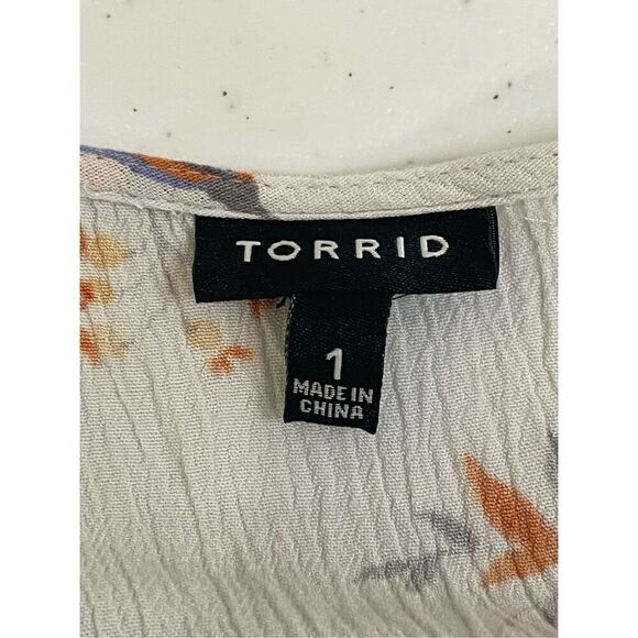 Torrid women’s bundle lot blouse size 1X - Picture 12 of 12